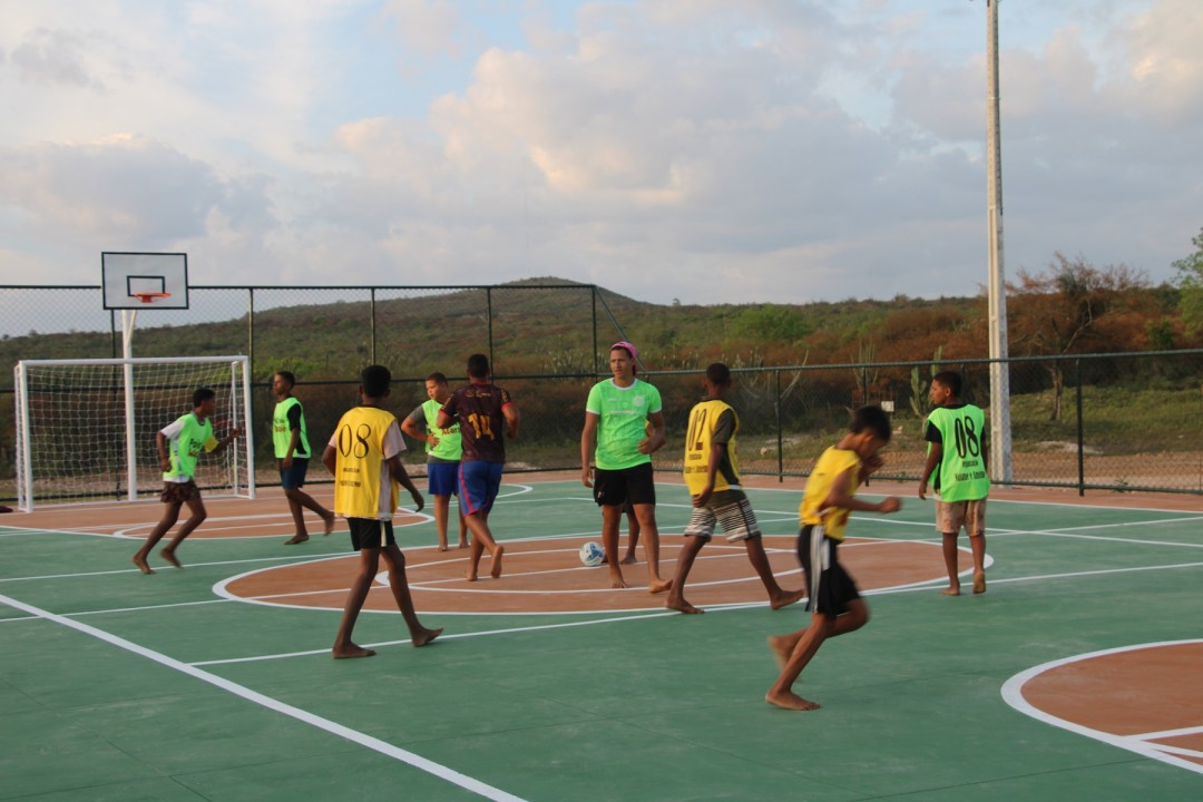 Governo Municipal inaugura Quadra Poliesportiva no povoado de Tanque de Terra